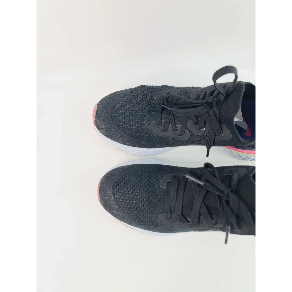 N/A nike cushioned